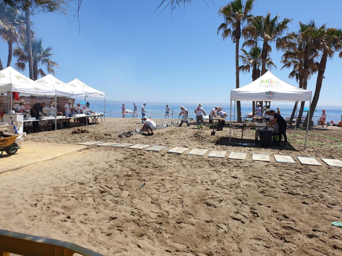 Apartamentos La Cala De Mijas Luaran gambar